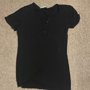 Black button up, active USA small
